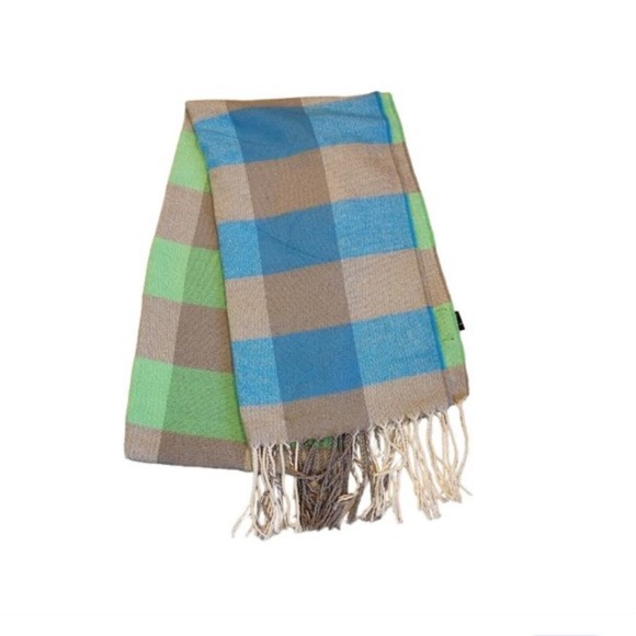 STEVE MADDEN BLANKET SCARF - Picture 2 of 3